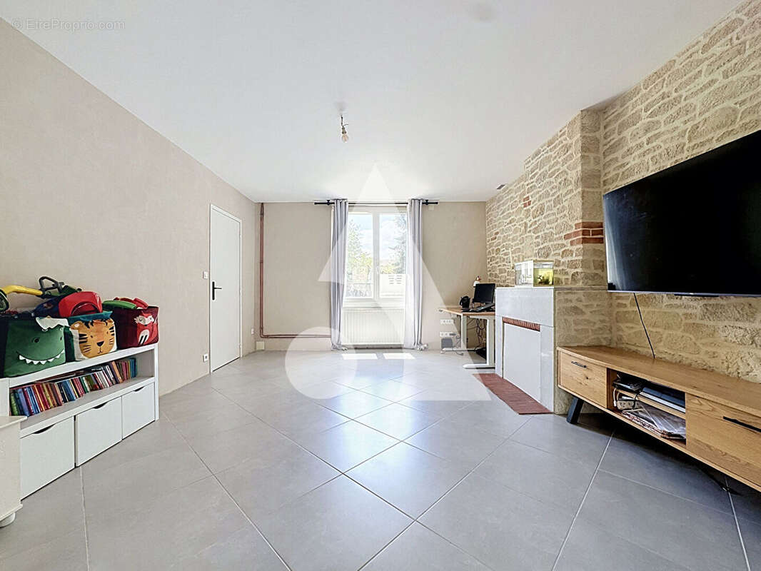 Maison Saint Juery 4 pièce(s) 127 m2 - photo 3
