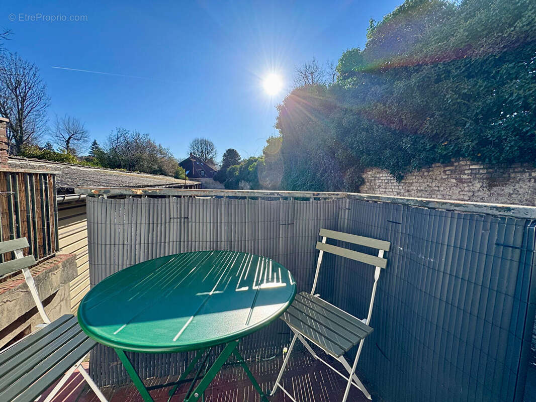 Appartement à LA MADELEINE