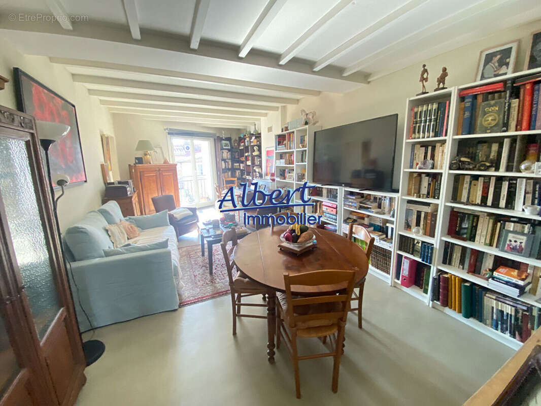 Appartement à LE CASTELLET