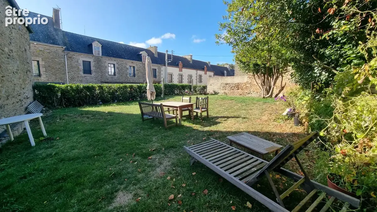 MORBIHAN, ROHAN, Maison individuelle rénovée de 2 chambres, au coeur d'un village recherché - photo 13