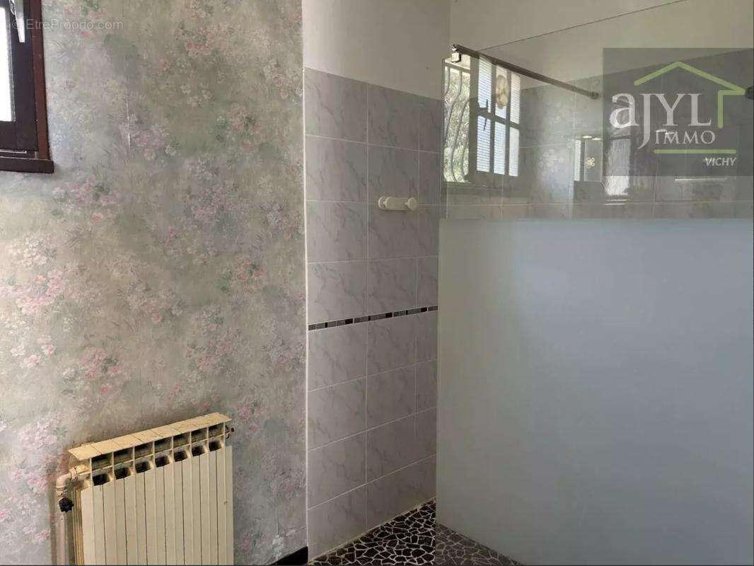 Maison à MALAUZAT