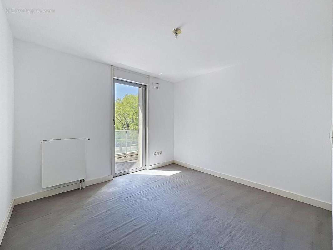  - Appartement à LILLE