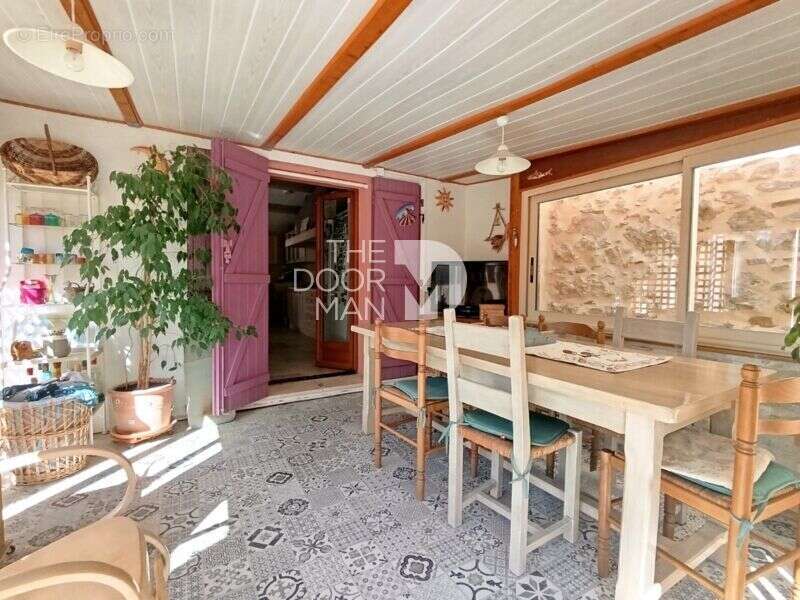 Maison à SIX-FOURS-LES-PLAGES