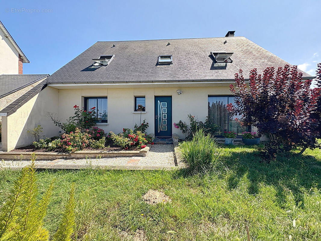 Maison à SALLENELLES