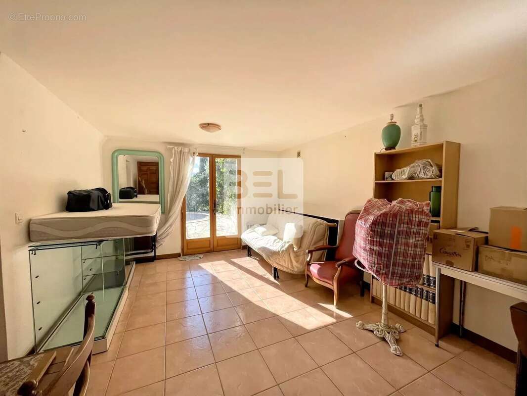 Maison à LES ANGLES