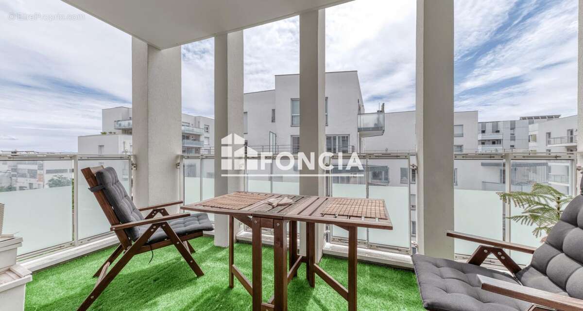 Appartement à VAULX-EN-VELIN