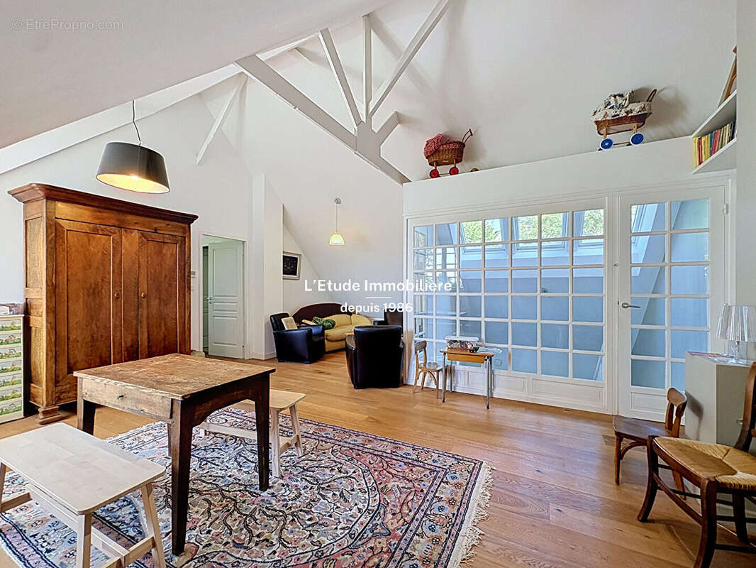 A vendre maison caluire 256 m² utiles proximite commerces et transports - photo 11
