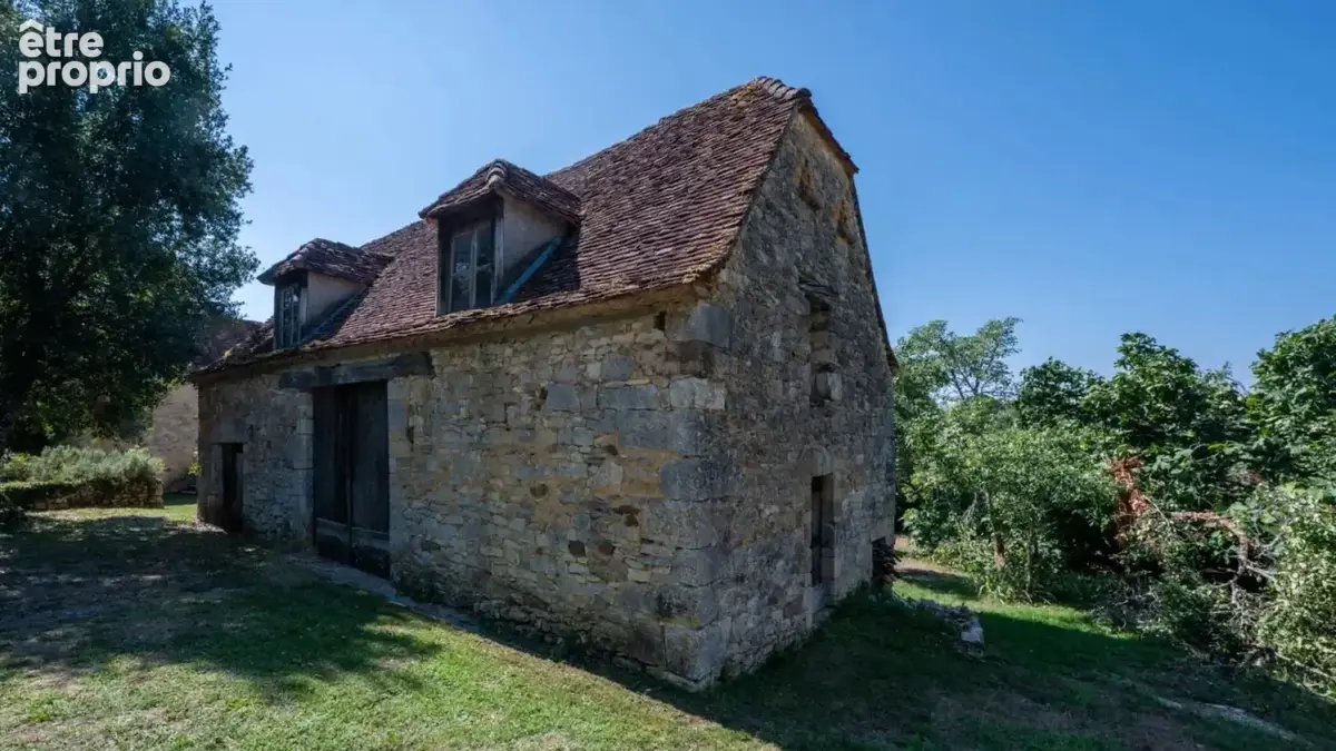 Secteur GOURDON - Propriété de caractère authentique au calme su - photo 11