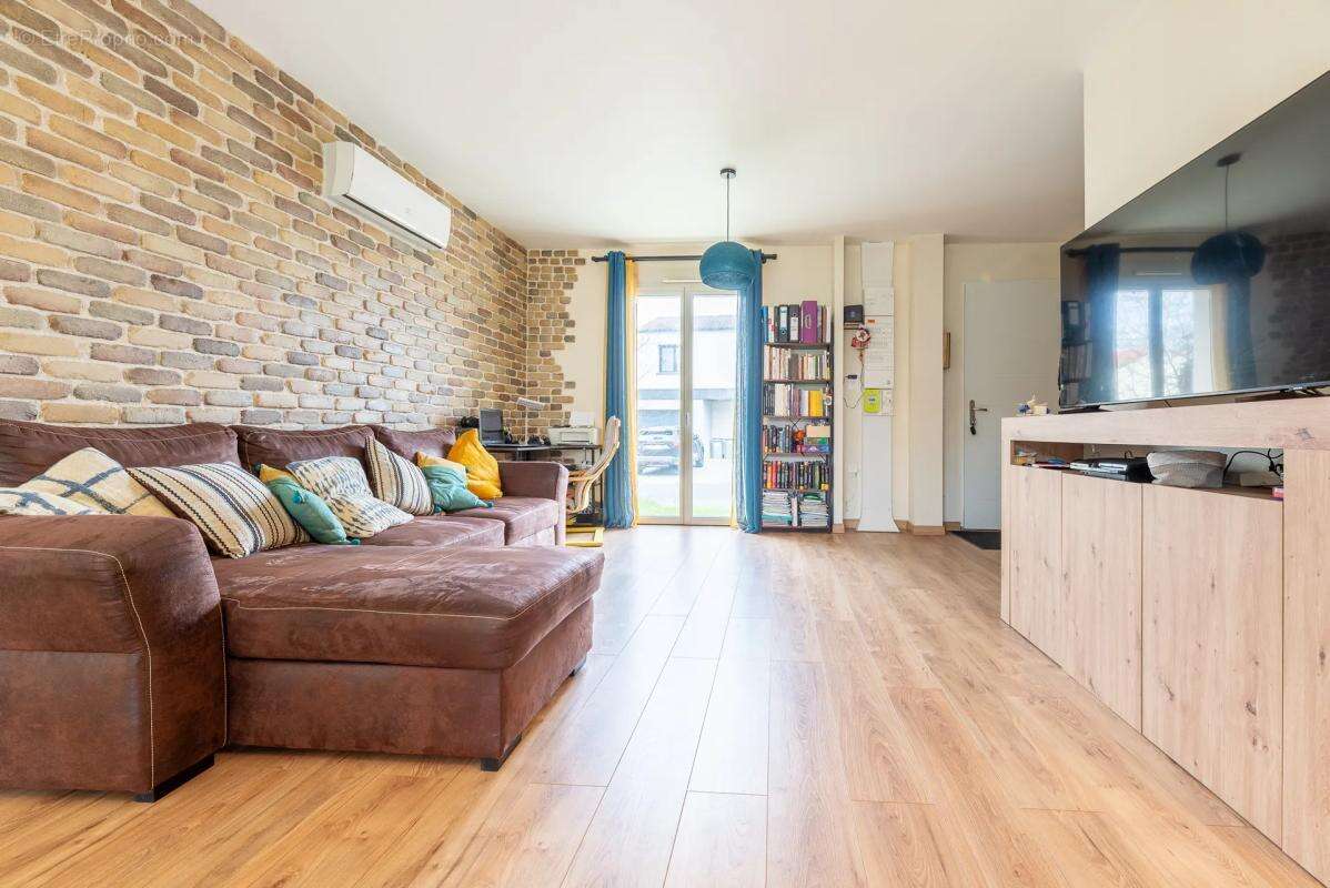 Maison à BOUGUENAIS