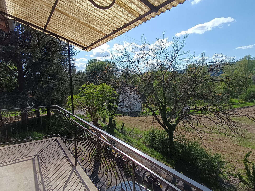Maison à CAPDENAC
