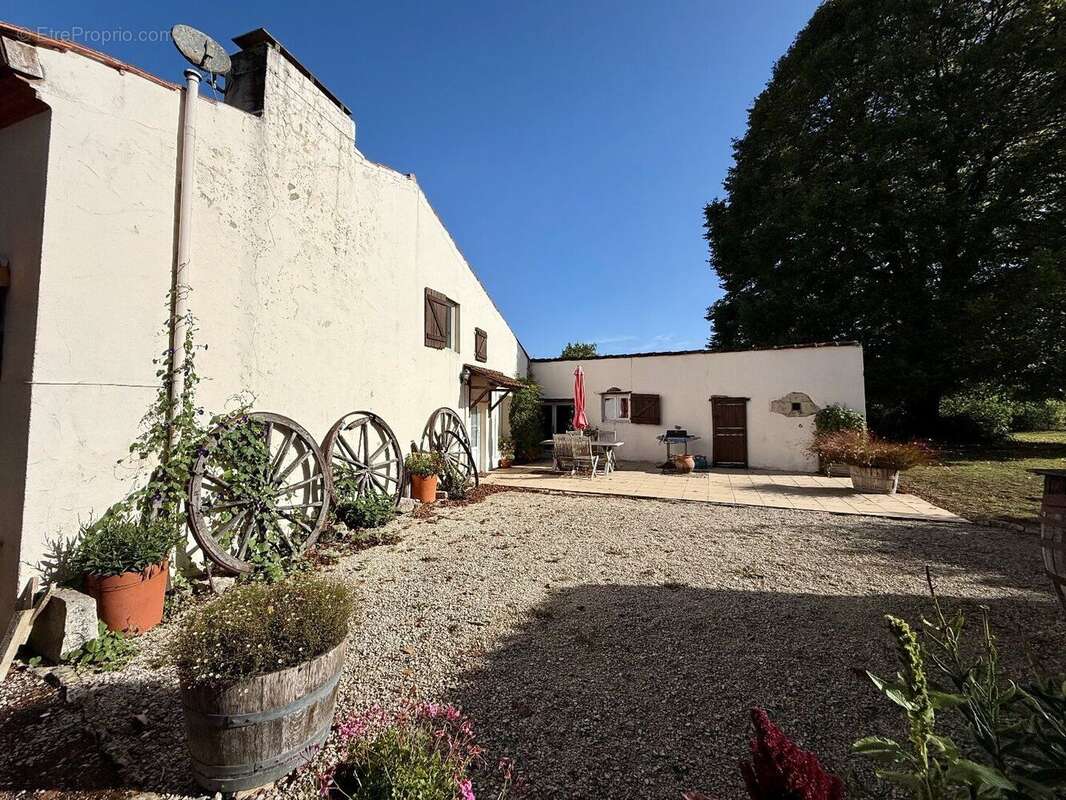 Maison à VINAX