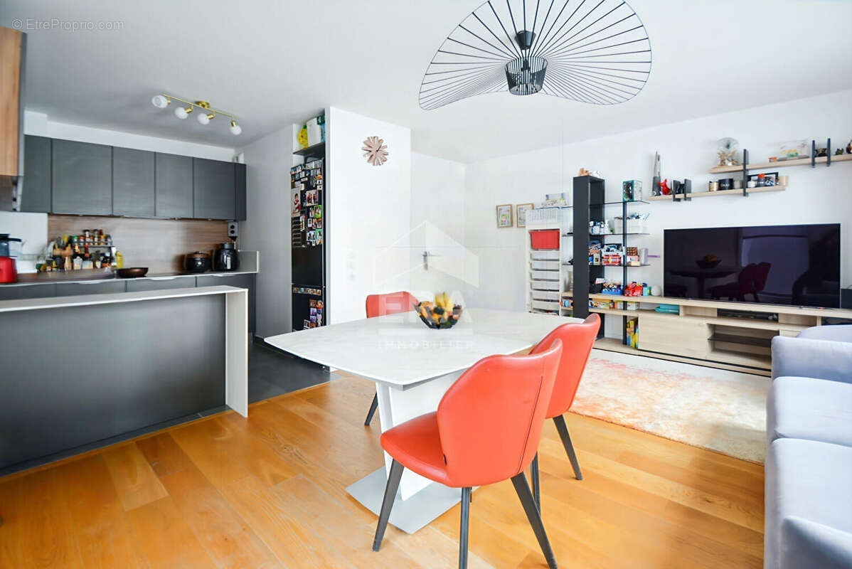Appartement à ISSY-LES-MOULINEAUX