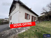 Maison 5 pièces MONTBOUDIF (Cantal) - Maison à MONTBOUDIF