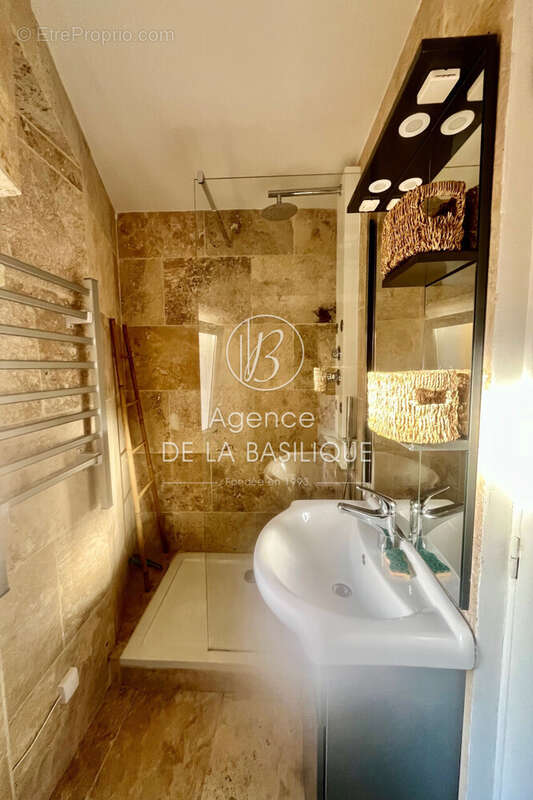 Maison à SAINT-MAXIMIN-LA-SAINTE-BAUME