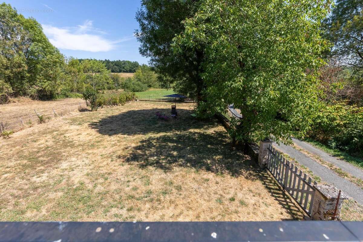 Maison 158 m² à Etouars  - photo 9