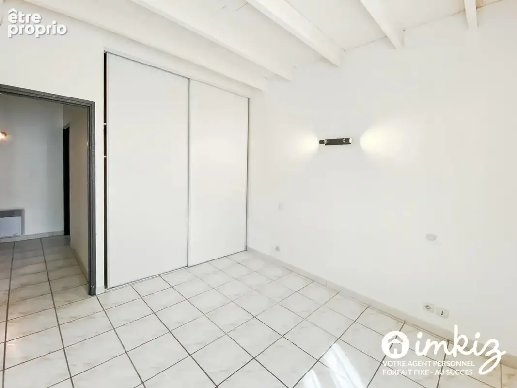Maison de ville Aigues-Mortes - 3 chambres, garage - photo 8