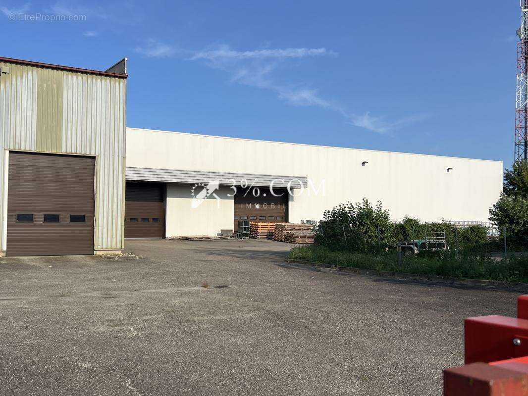 Ensemble Immobilier Bureaux de 375m2 + entrepôts de 3860m2 ( - photo 6