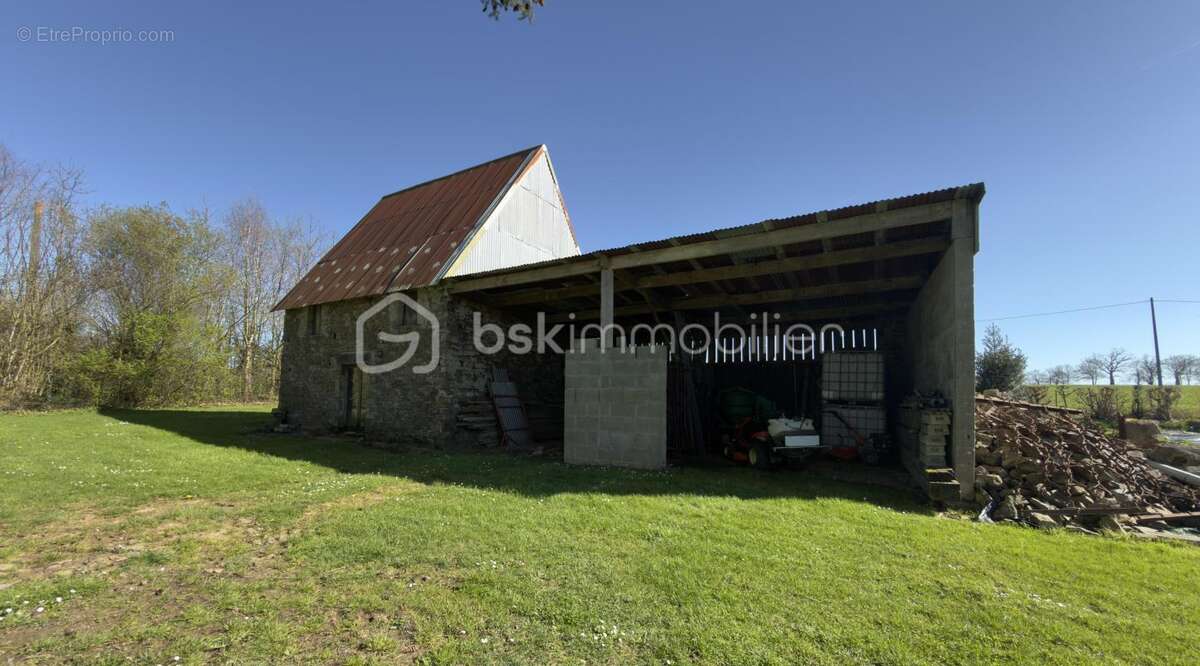 Maison à LE BENY-BOCAGE