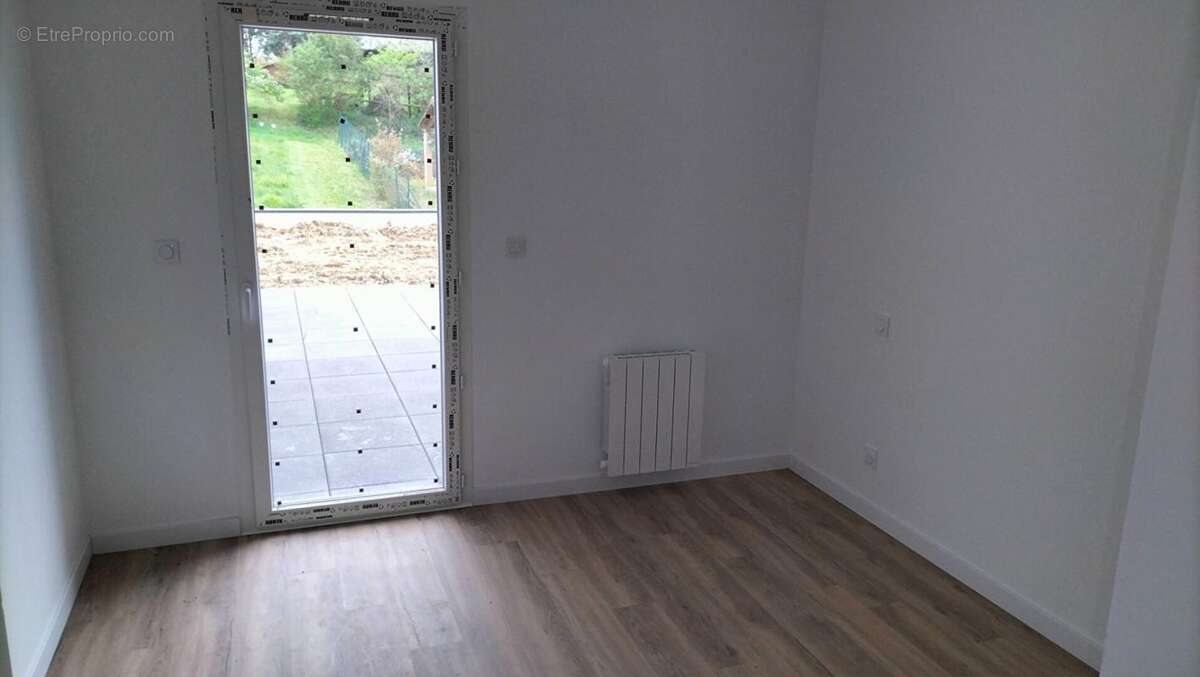 Maison à MAUVEZIN