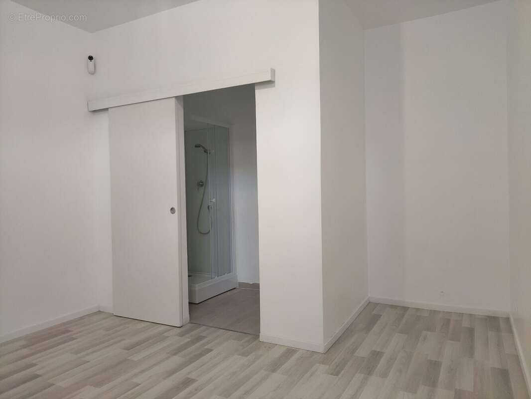 Appartement 31 m² à Caudebec-Les-Elbeuf  - photo 3