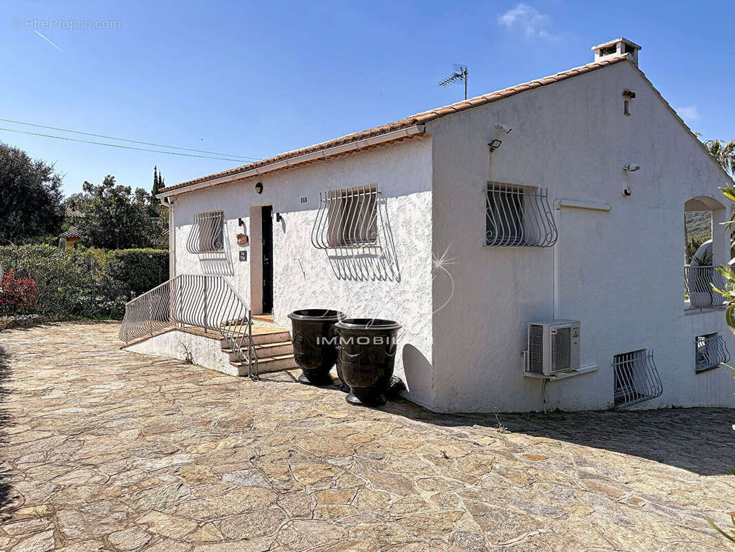 Maison à LA CROIX-VALMER