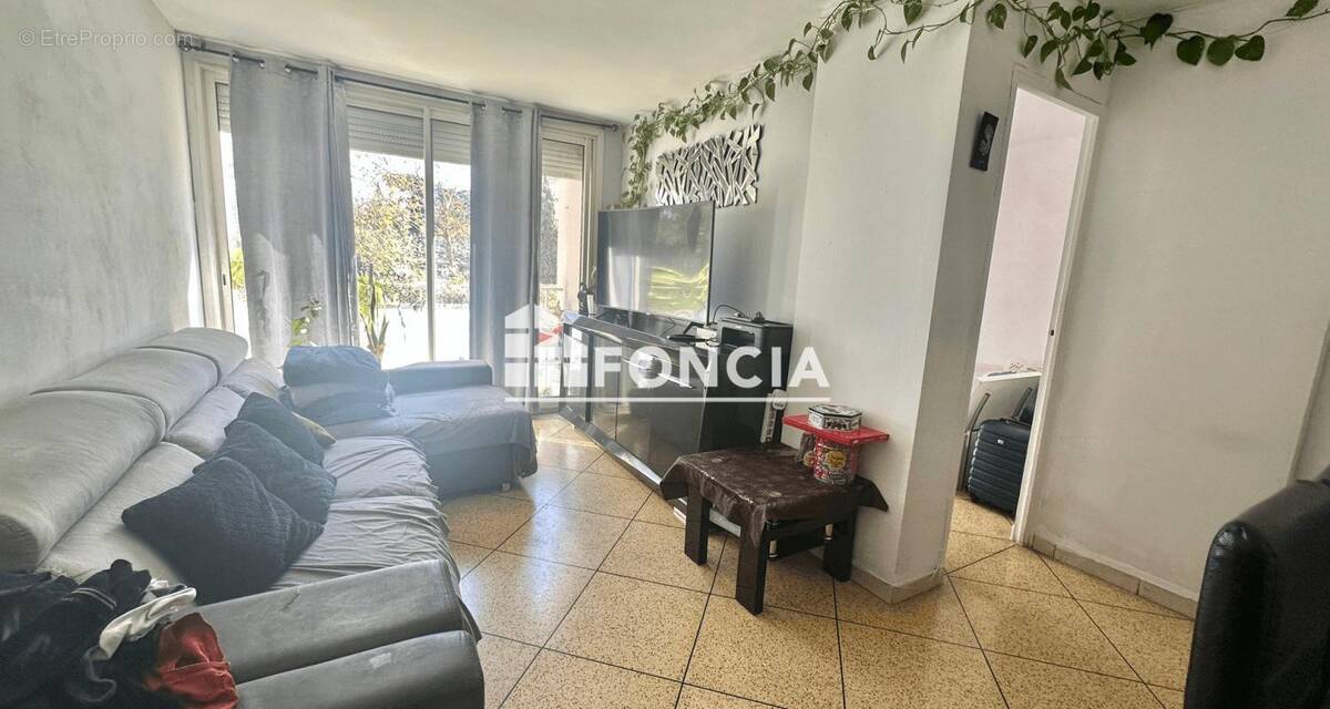 Appartement à MARSEILLE-9E