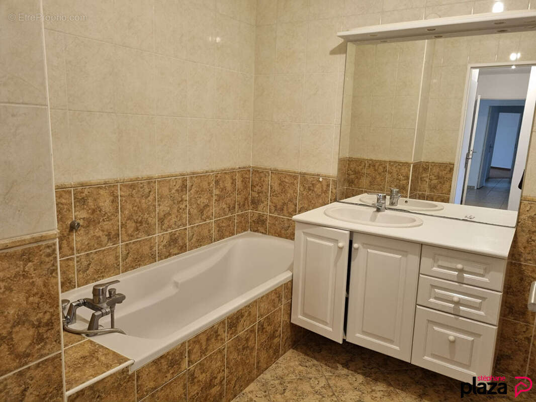 Appartement à FERNEY-VOLTAIRE