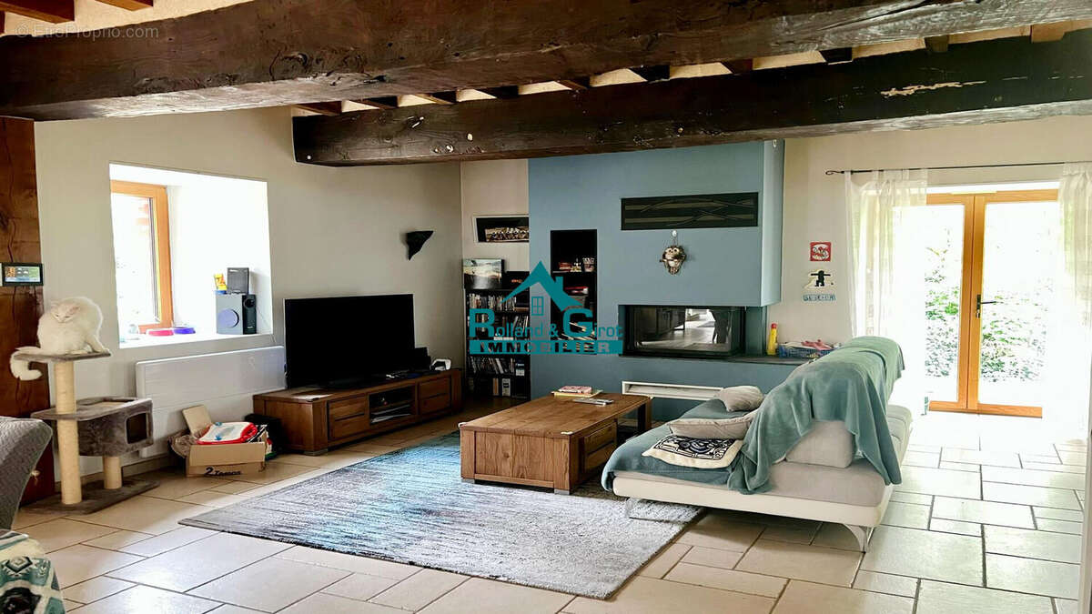 Maison à PIRE-SUR-SEICHE