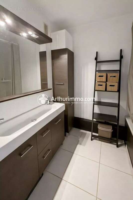 Appartement à CORBEIL-ESSONNES