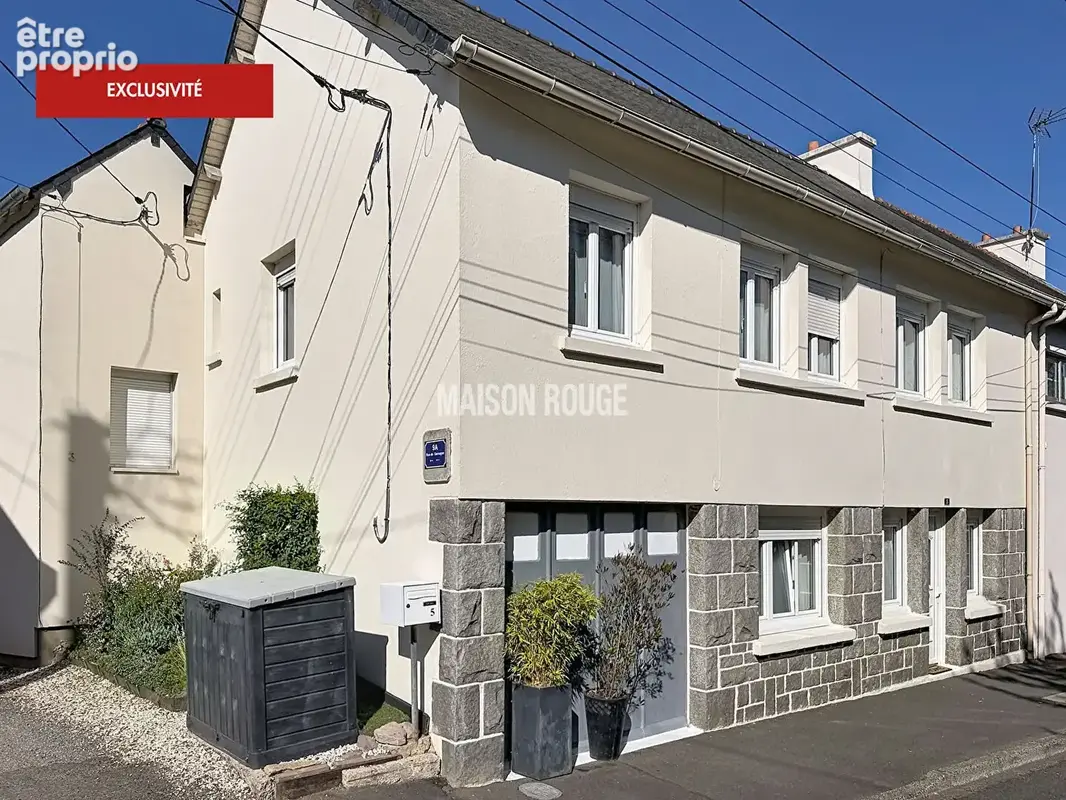 SAINT-BRIEUC - Maison rénovée avec soin - 4 chambres, vie de plain-pied et jardin intimiste - photo 17