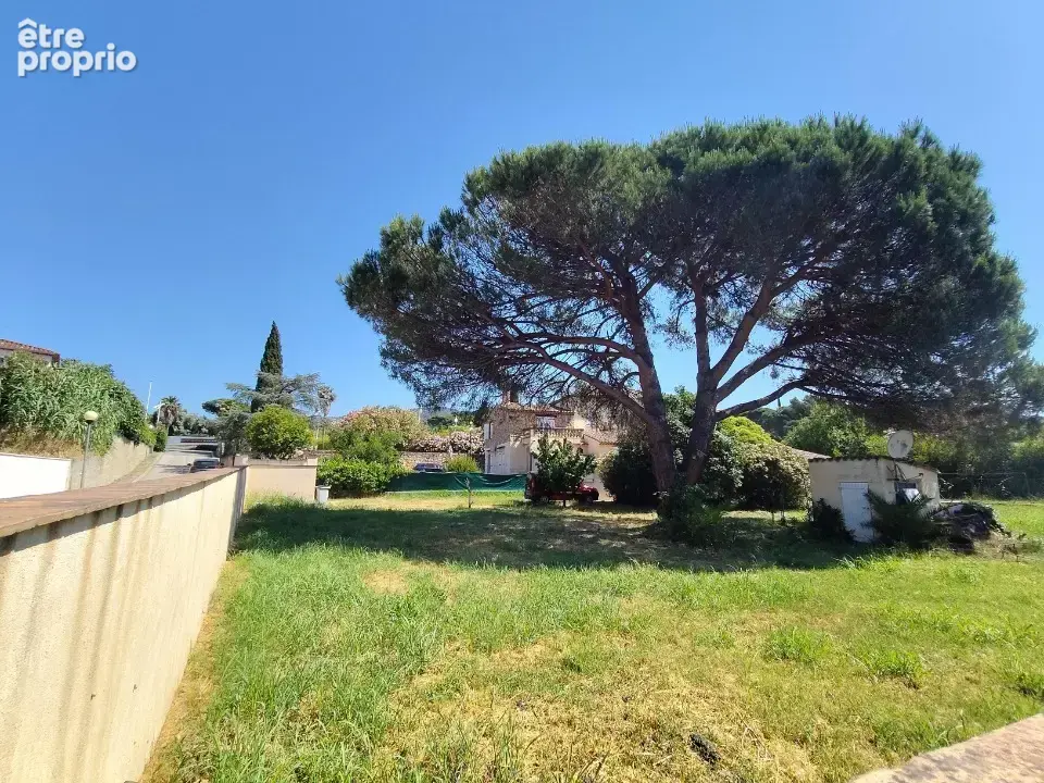 Terrain 514 m² à Sainte-Maxime  - photo 3