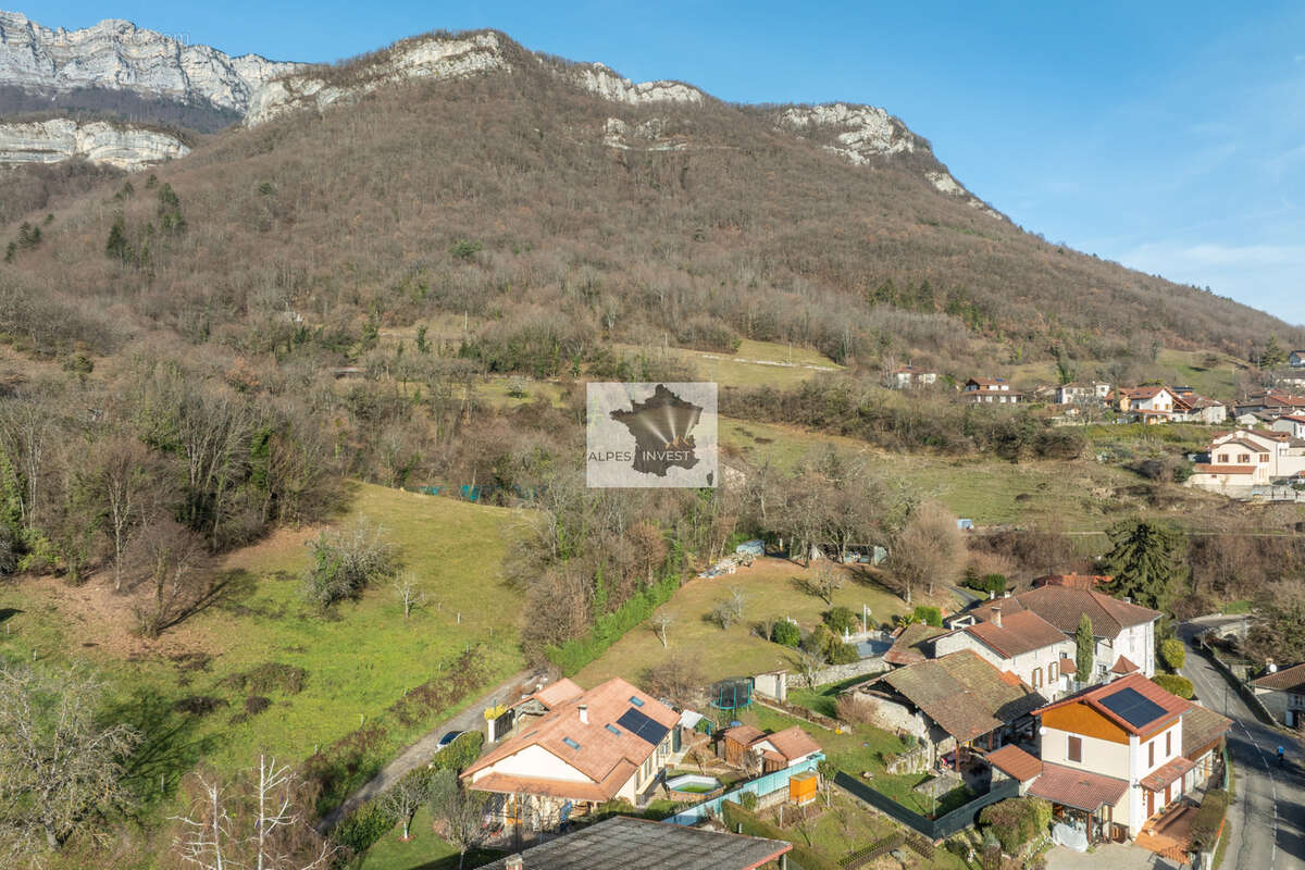 Maison à SAINT-VINCENT-DE-MERCUZE