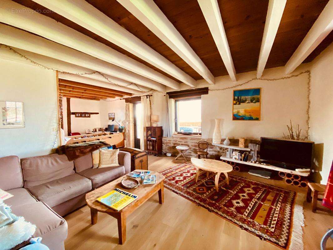 Maison à ROMENAY