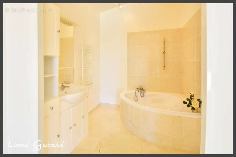Maison en pierre de charme avec piscine 4 chambres en Gironde dans un cadre rare et privilégié isolée - photo 11