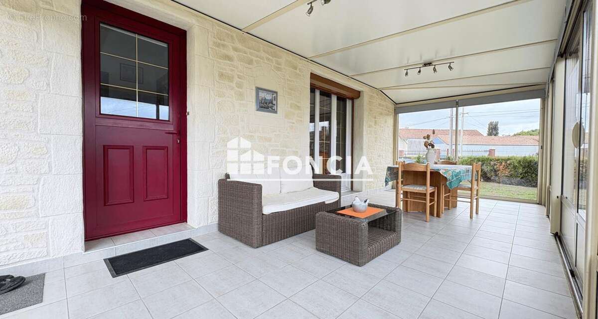 Maison à YVRE-L'EVEQUE