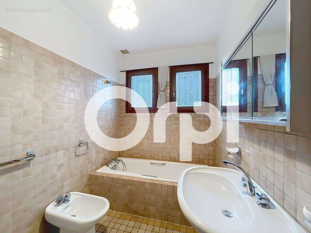 Maison à BRIVE-LA-GAILLARDE