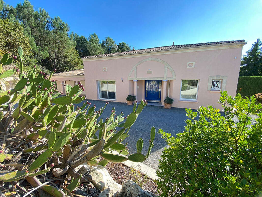 Maison à MARTIGNAS-SUR-JALLE