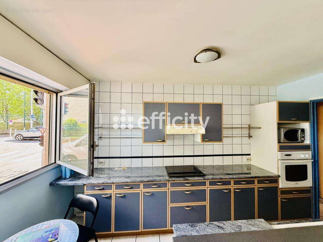 Appartement à MONTROUGE