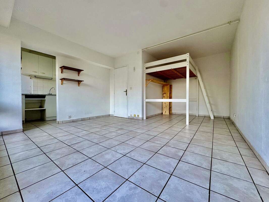 Appartement à SURVILLIERS