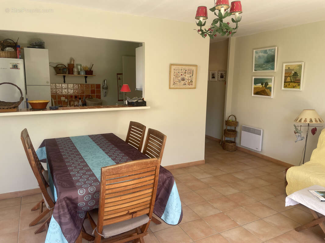 Appartement à LA CROIX-VALMER