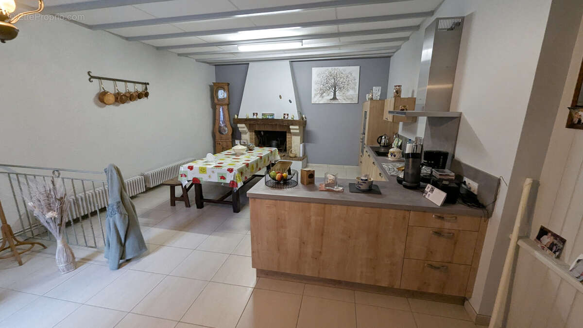 Magné centre bourg 4 ch - photo 8