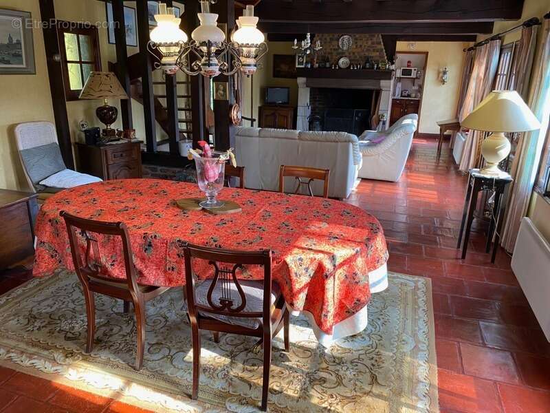 Maison à BONNEVILLE-LA-LOUVET