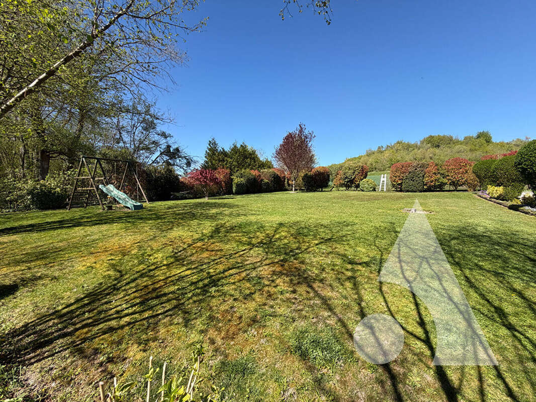 Maison à MONTIGNY-LES-MONTS