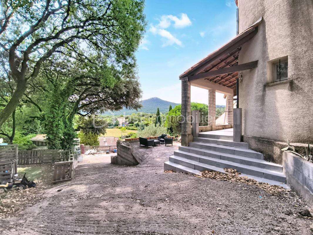 Grande maison familiale de 287 m² avec jardin, piscine et garage – Bédarieux - photo 4