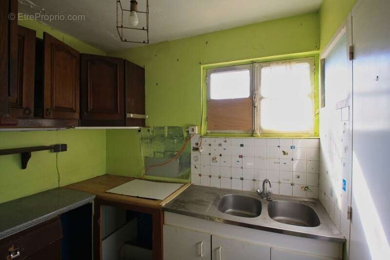 Maison dans un hameau calme, 4 chambres sur un terrain de 246 m² - photo 4