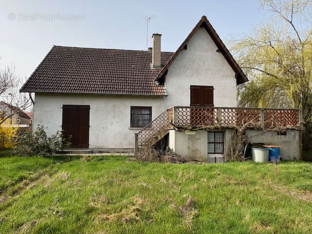 Maison à GARNAT-SUR-ENGIEVRE