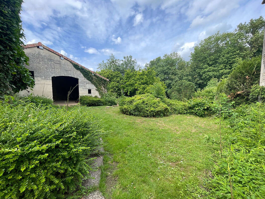 Maison à COUSANCES-LES-FORGES
