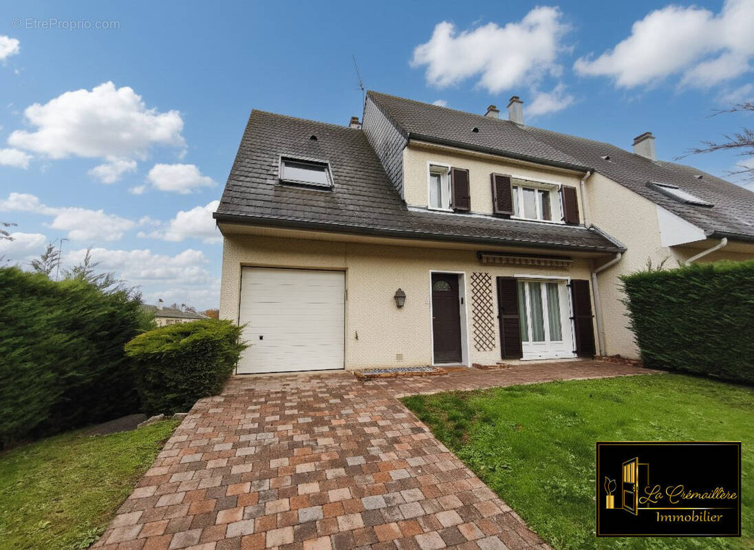 Maison à DOURDAN