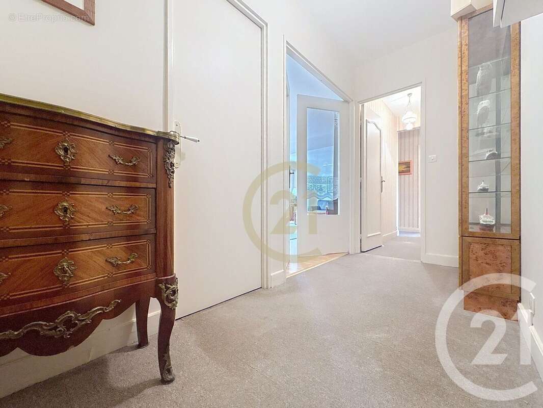 Appartement à PARIS-12E