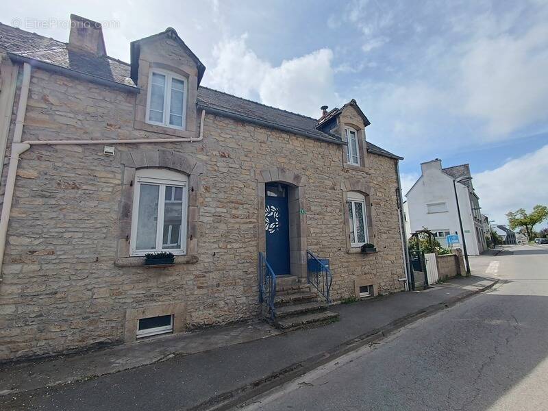 Maison à LANGOLEN